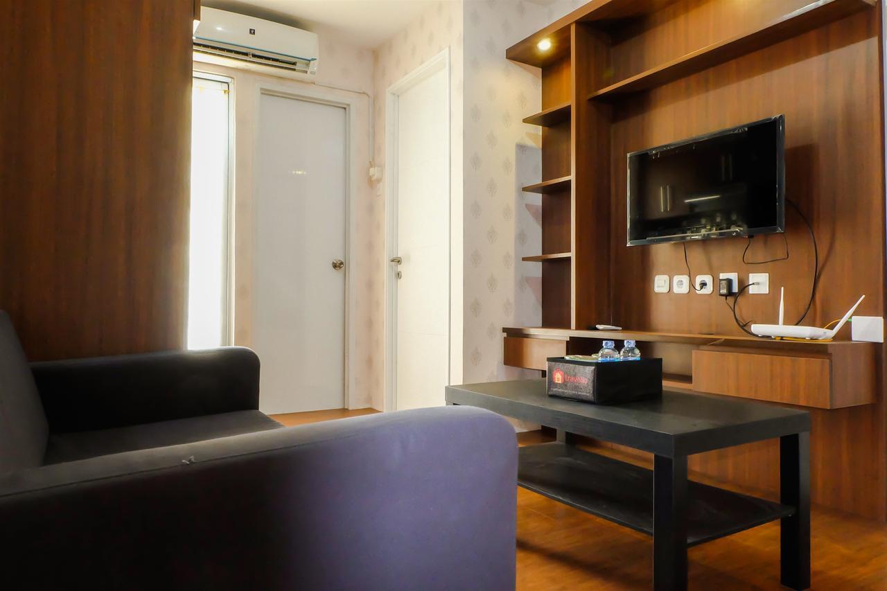 Apartment 2br Modern Bassura With Direct Access To Shopping Center By Travelio *